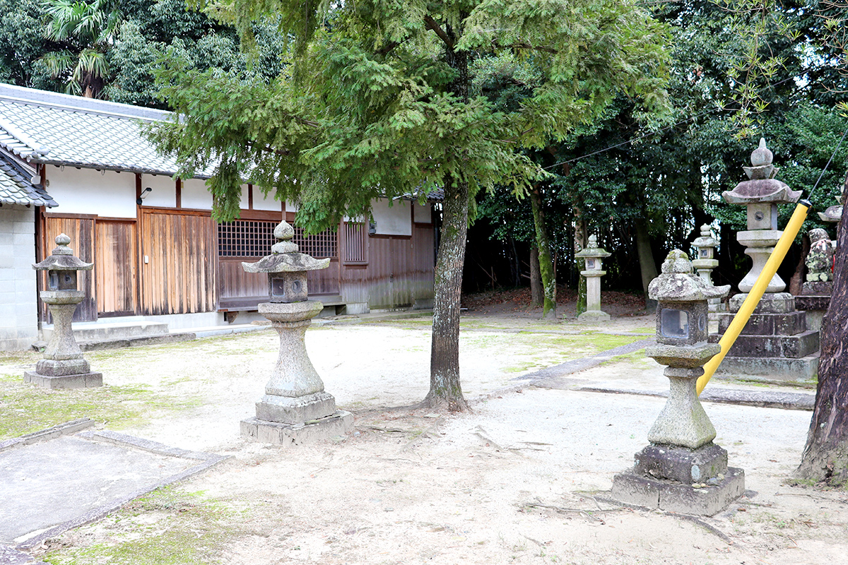 阿波神社／神社や公園、地元のベーカリーなど、お散歩コースが豊富です。